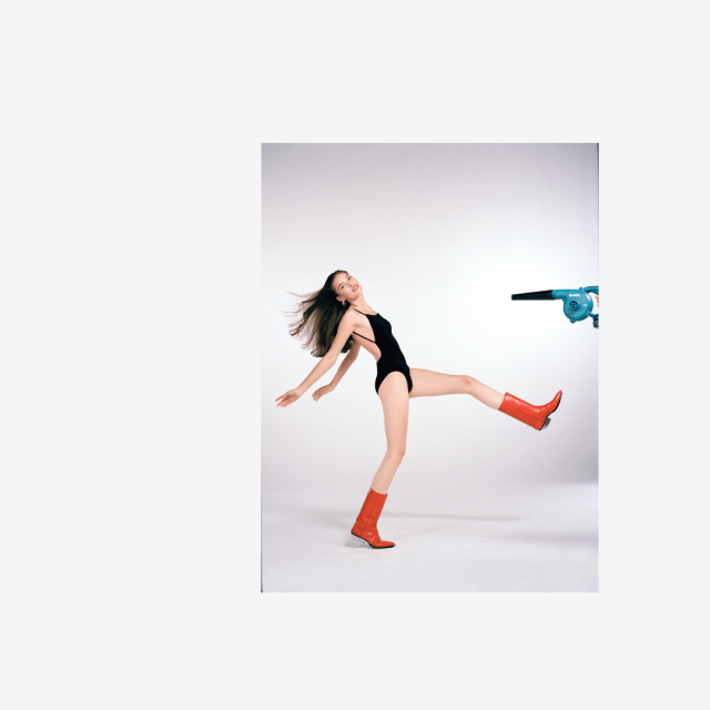 U BEAUTY x KATE HOLLOWELL